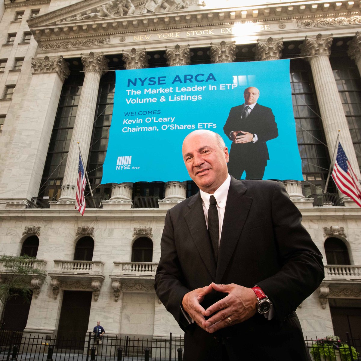 Kevin O’Leary in front of the New York Stock Exchange