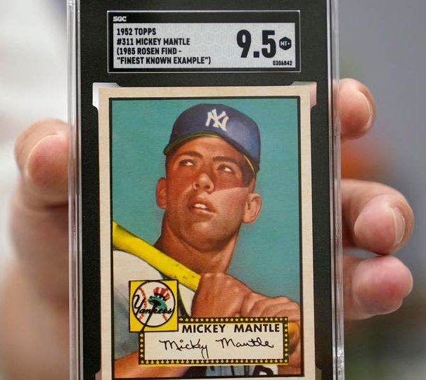 1952 Topps Mickey Mantle #311